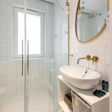 Shortstaypoland Jagiellonska Apartman *